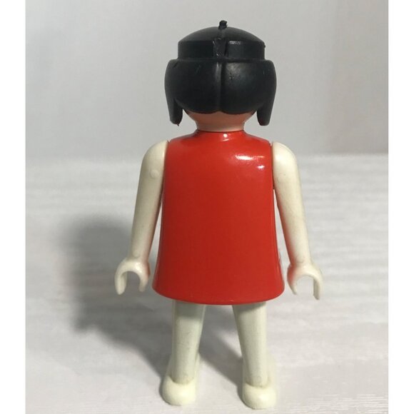 Vintage 1974 Playmobil Figure With Red Outfit & Black Hair - Picture 3 of 5